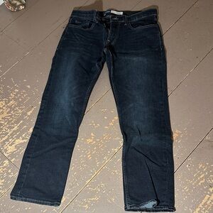 Old Navy 33x30 360 stretch dark wash straight jeans